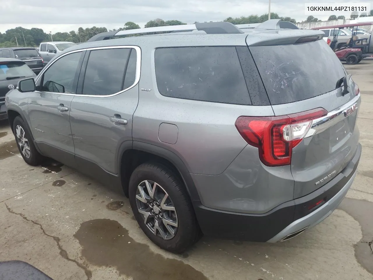 1GKKNML44PZ181131 2018 GMC Acadia Slt