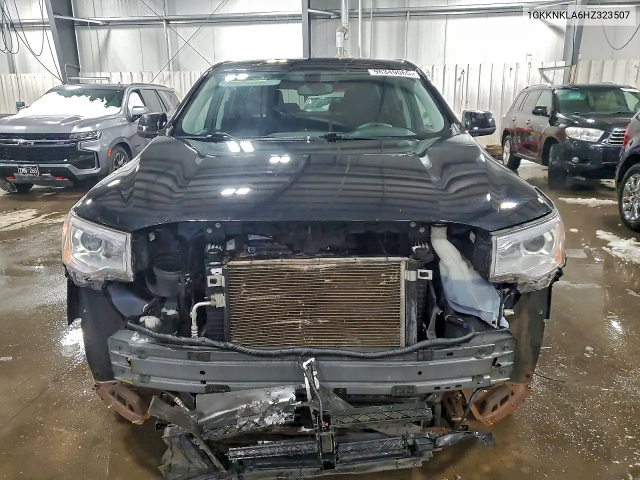 1GKKNKLA6HZ323507 2017 GMC Acadia Sle