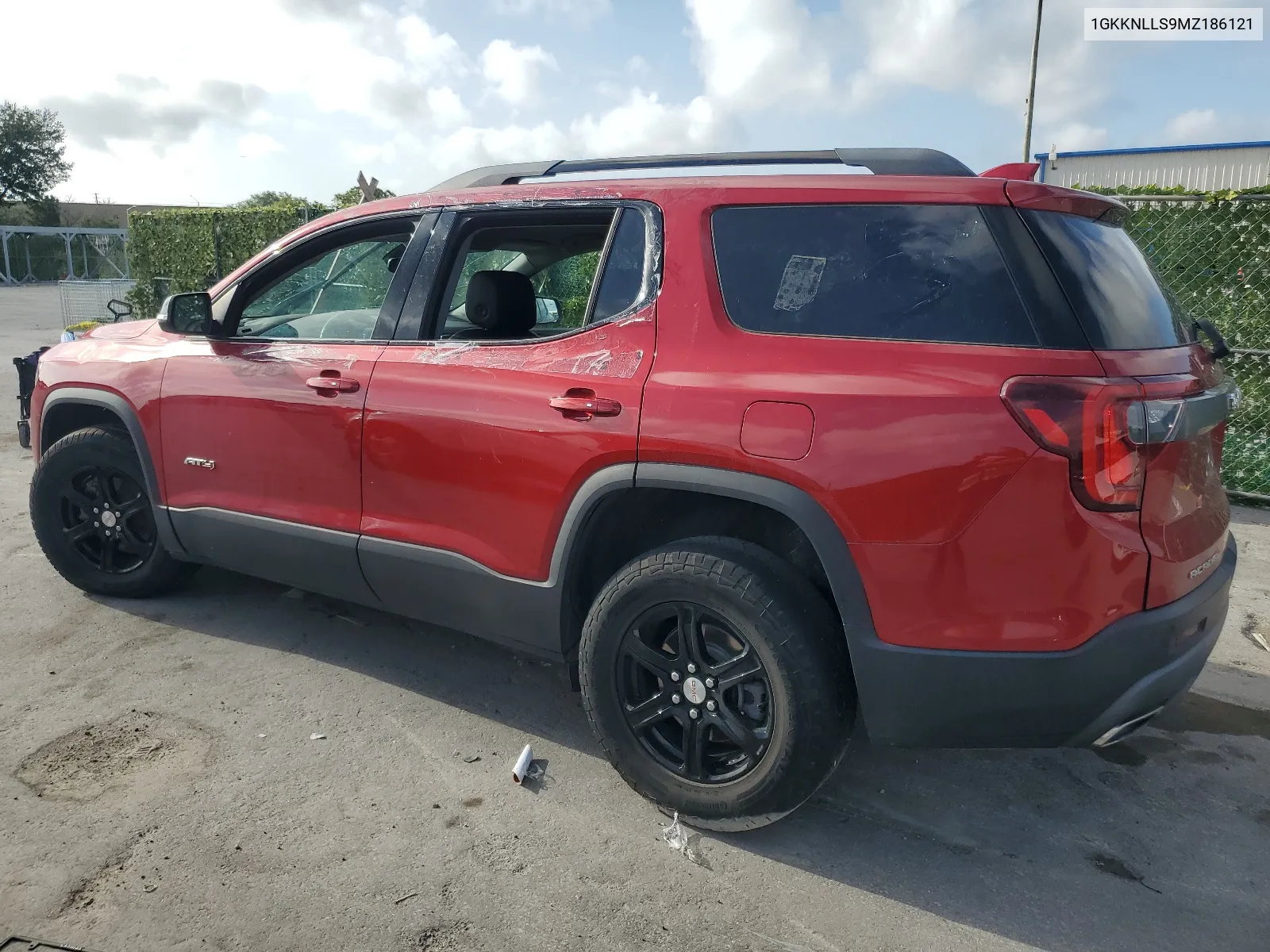 1GKKNLLS9MZ186121 2021 GMC Acadia At4