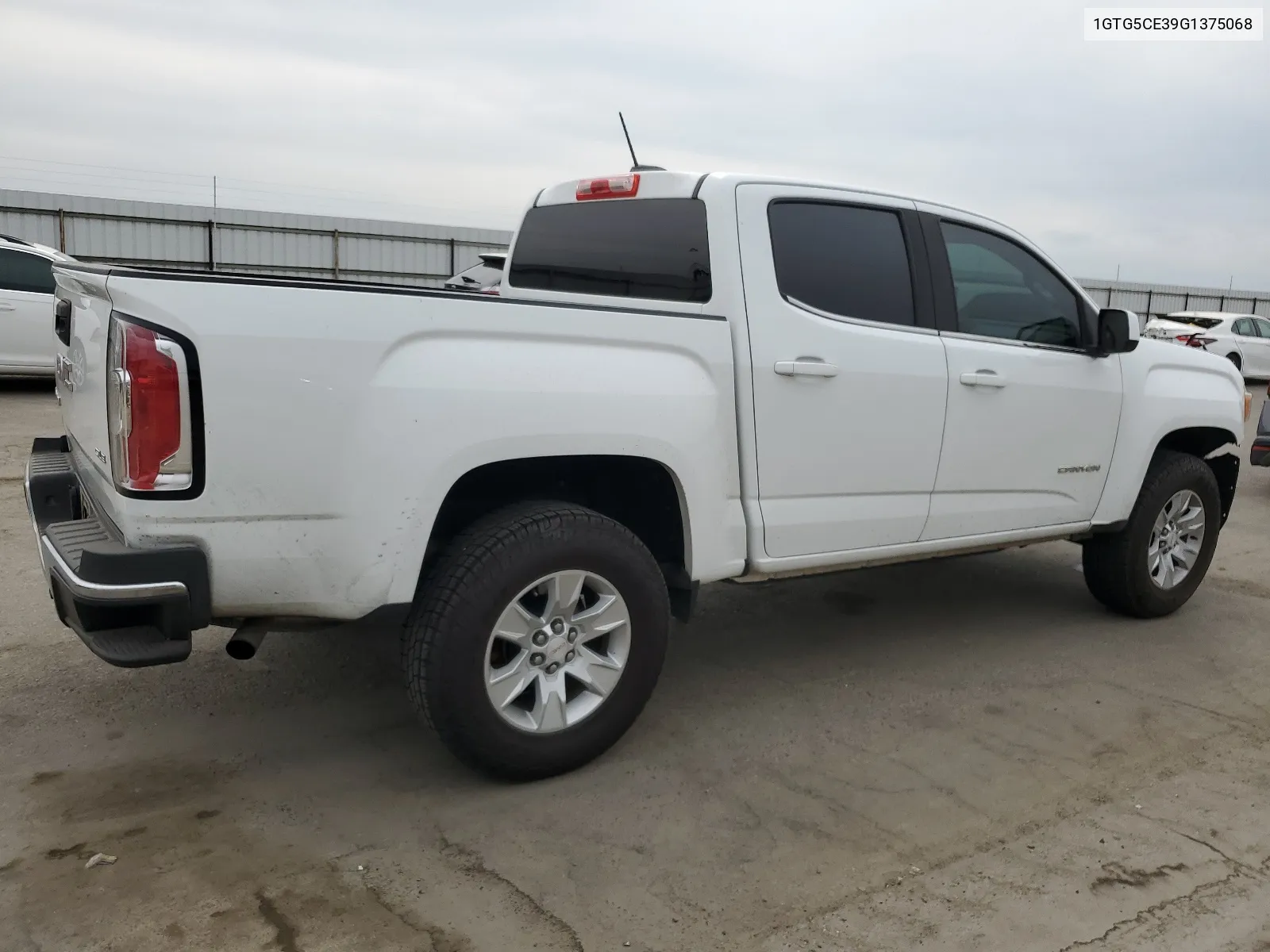 1GTG5CE39G1375068 2016 GMC Canyon Sle