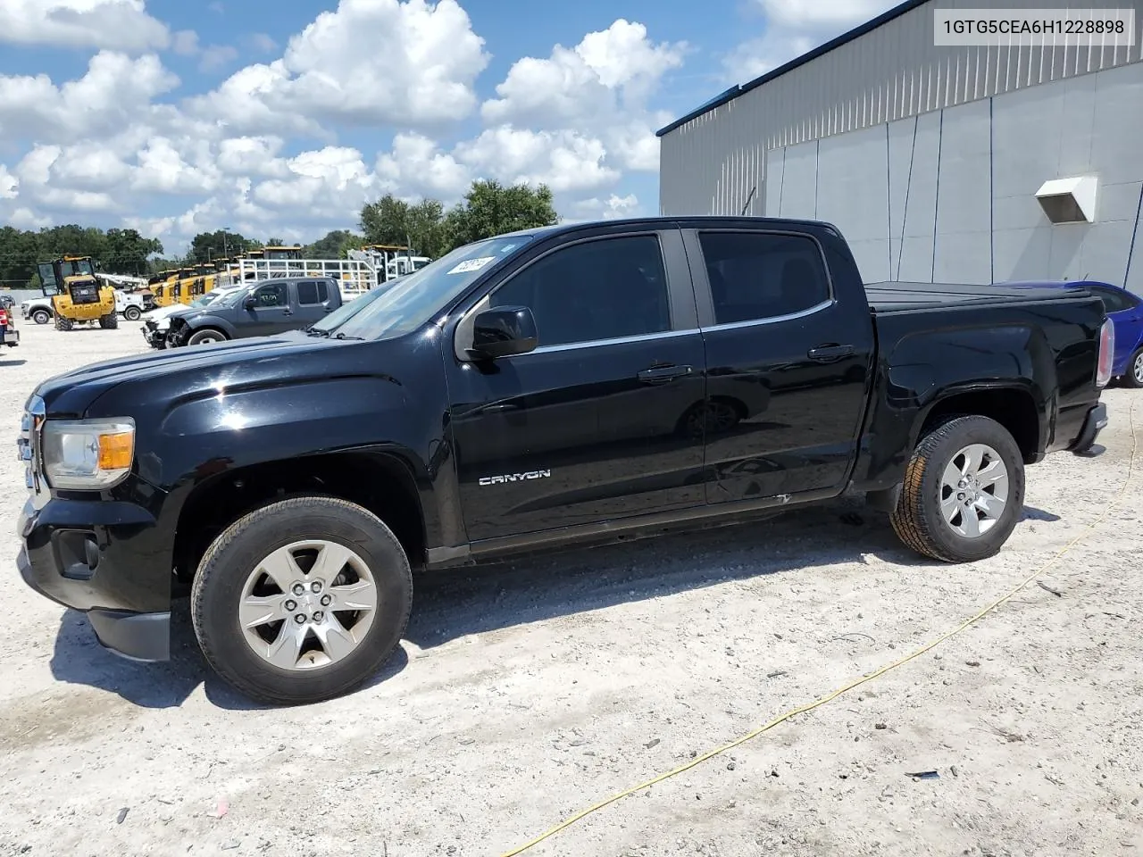 1GTG5CEA6H1228898 2017 GMC Canyon Sle