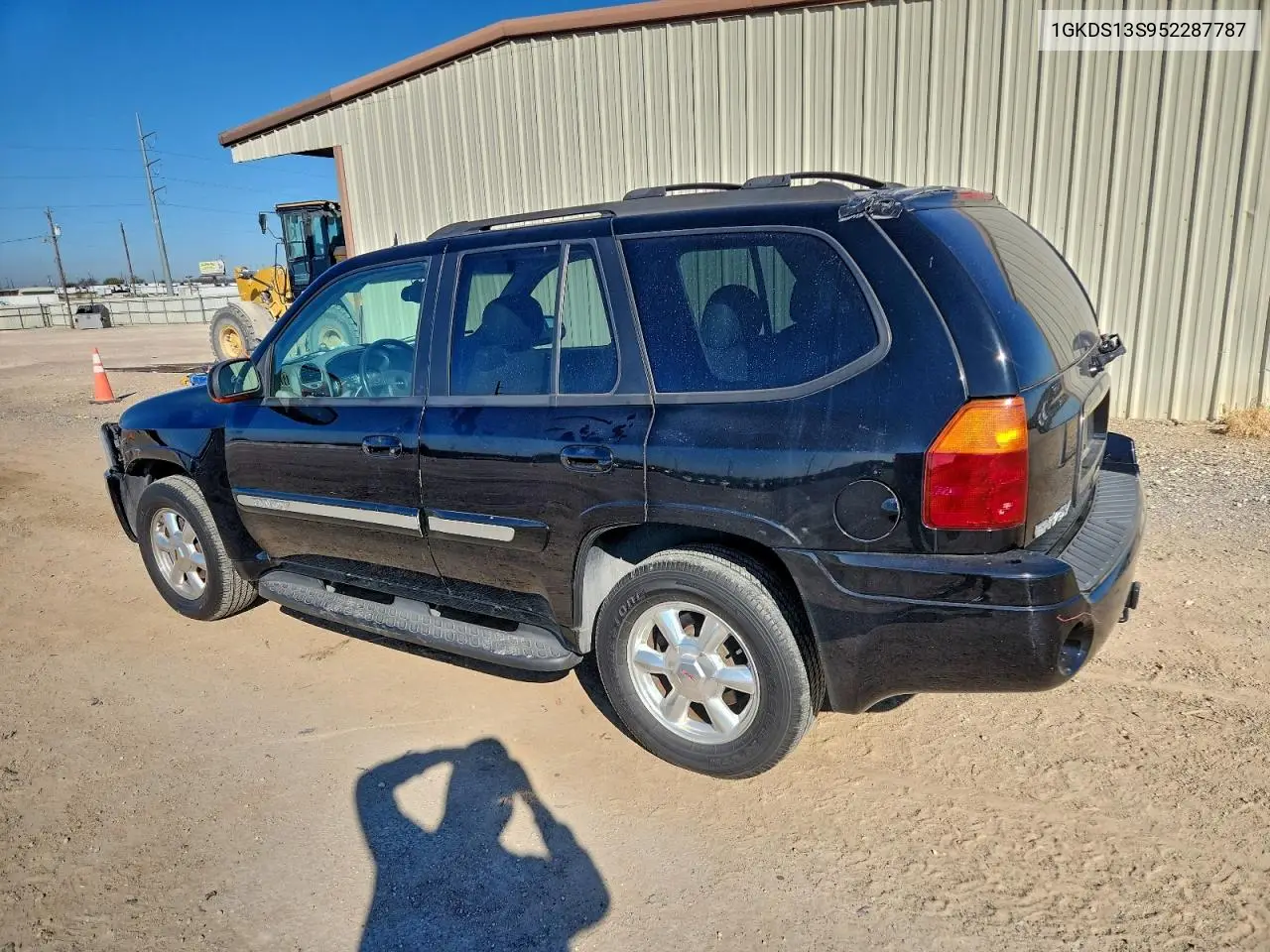 1GKDS13S952287787 2005 GMC Envoy