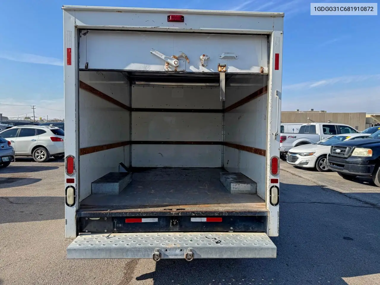 1GDGG31C681910872 2008 GMC Savana Cutaway G3500