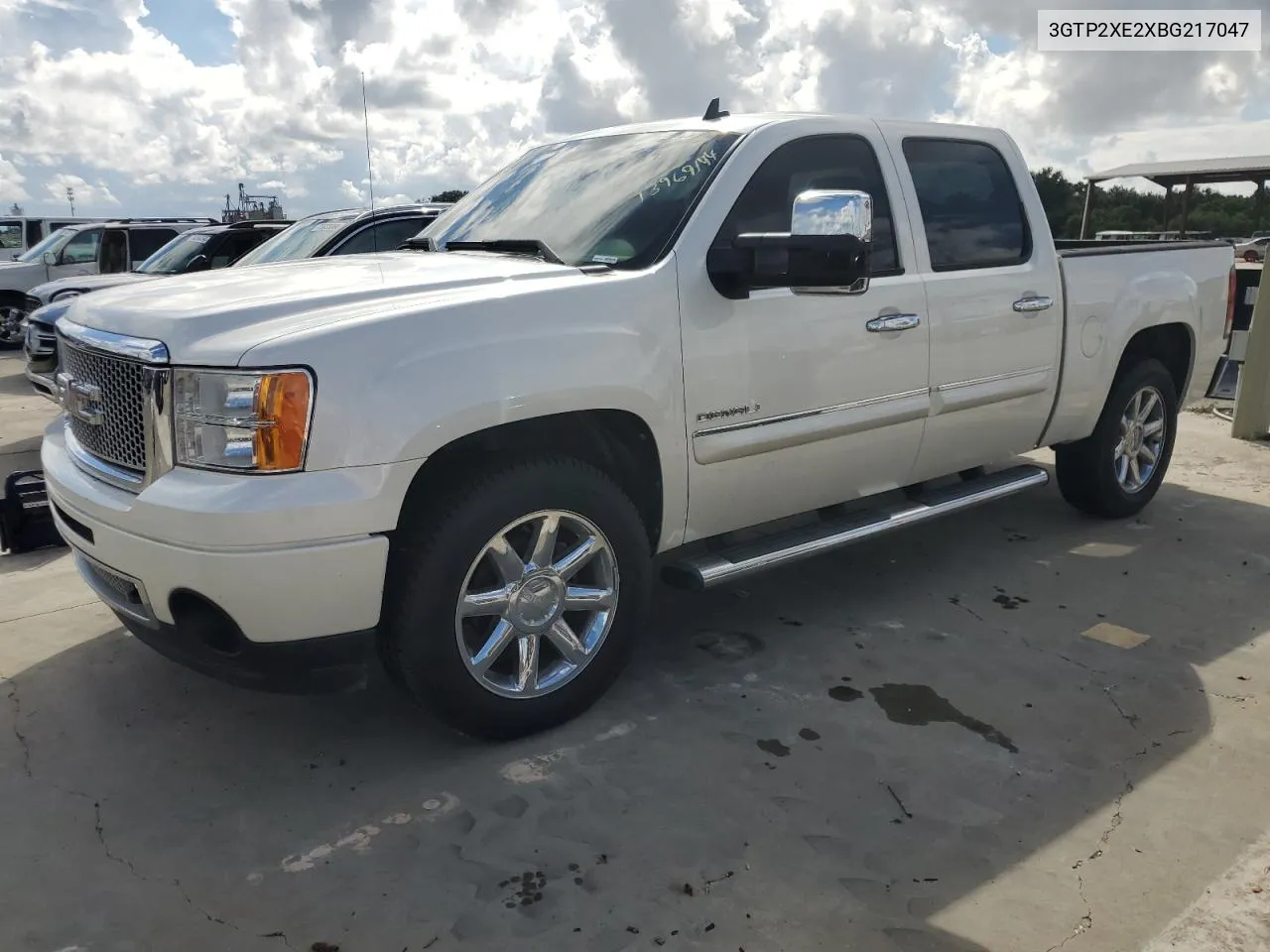 3GTP2XE2XBG217047 2011 GMC Sierra K1500 Denali