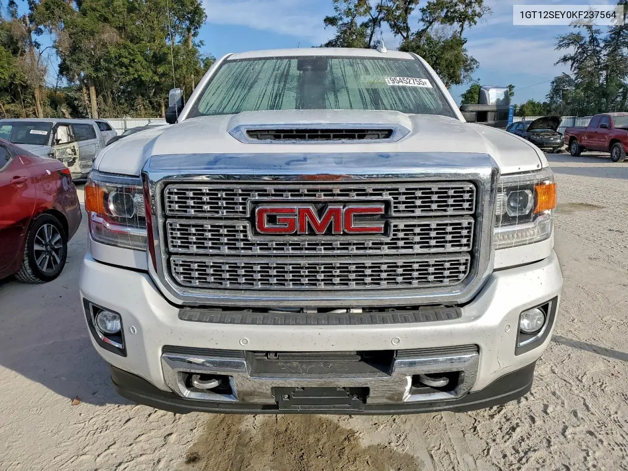 1GT12SEY0KF237564 2019 GMC Sierra K2500 Denali