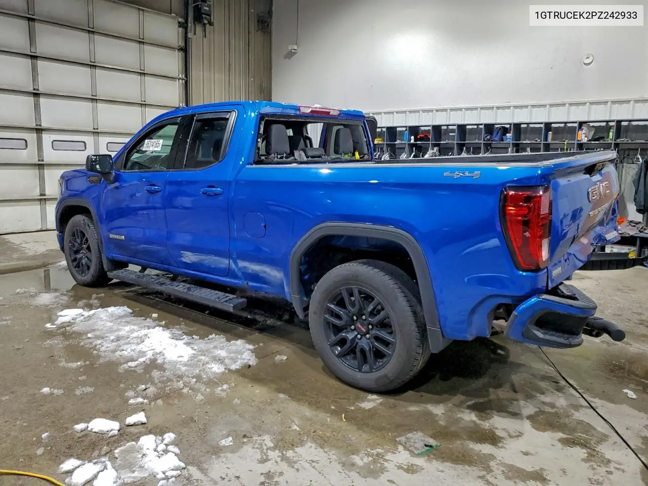 1GTRUCEK2PZ242933 2023 GMC Sierra K1500 Elevation