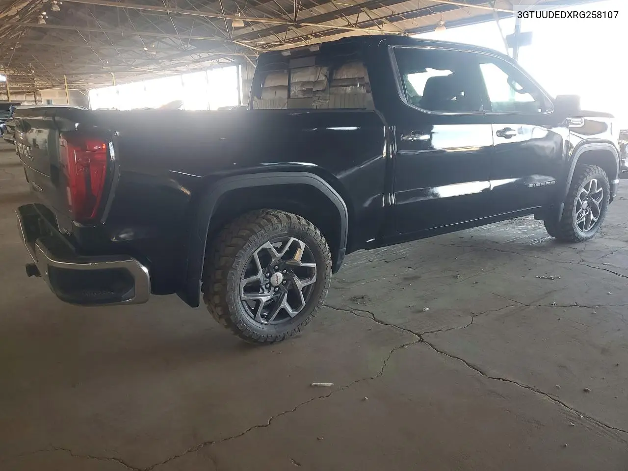3GTUUDEDXRG258107 2024 GMC Sierra K1500 Slt