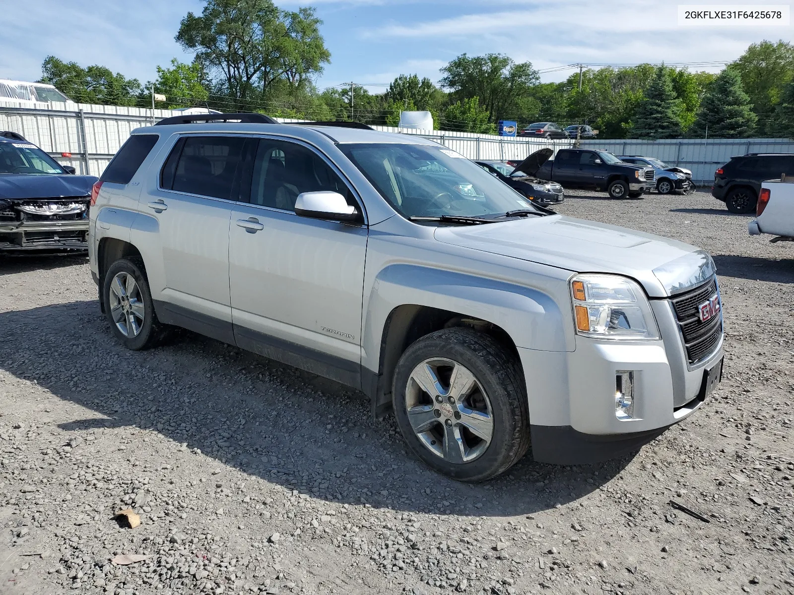 2GKFLXE31F6425678 2015 GMC Terrain Slt