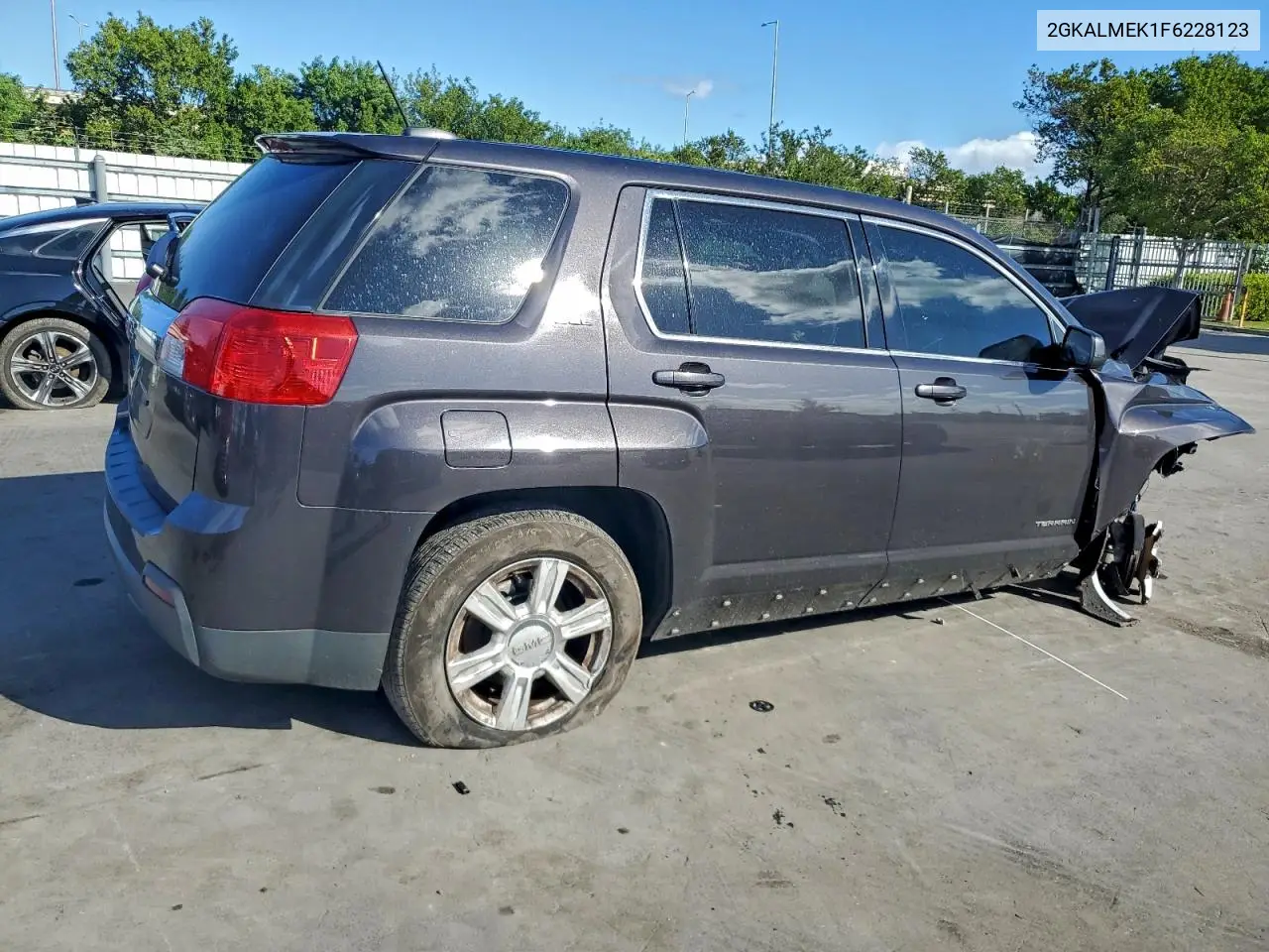 2GKALMEK1F6228123 2015 GMC Terrain Sle