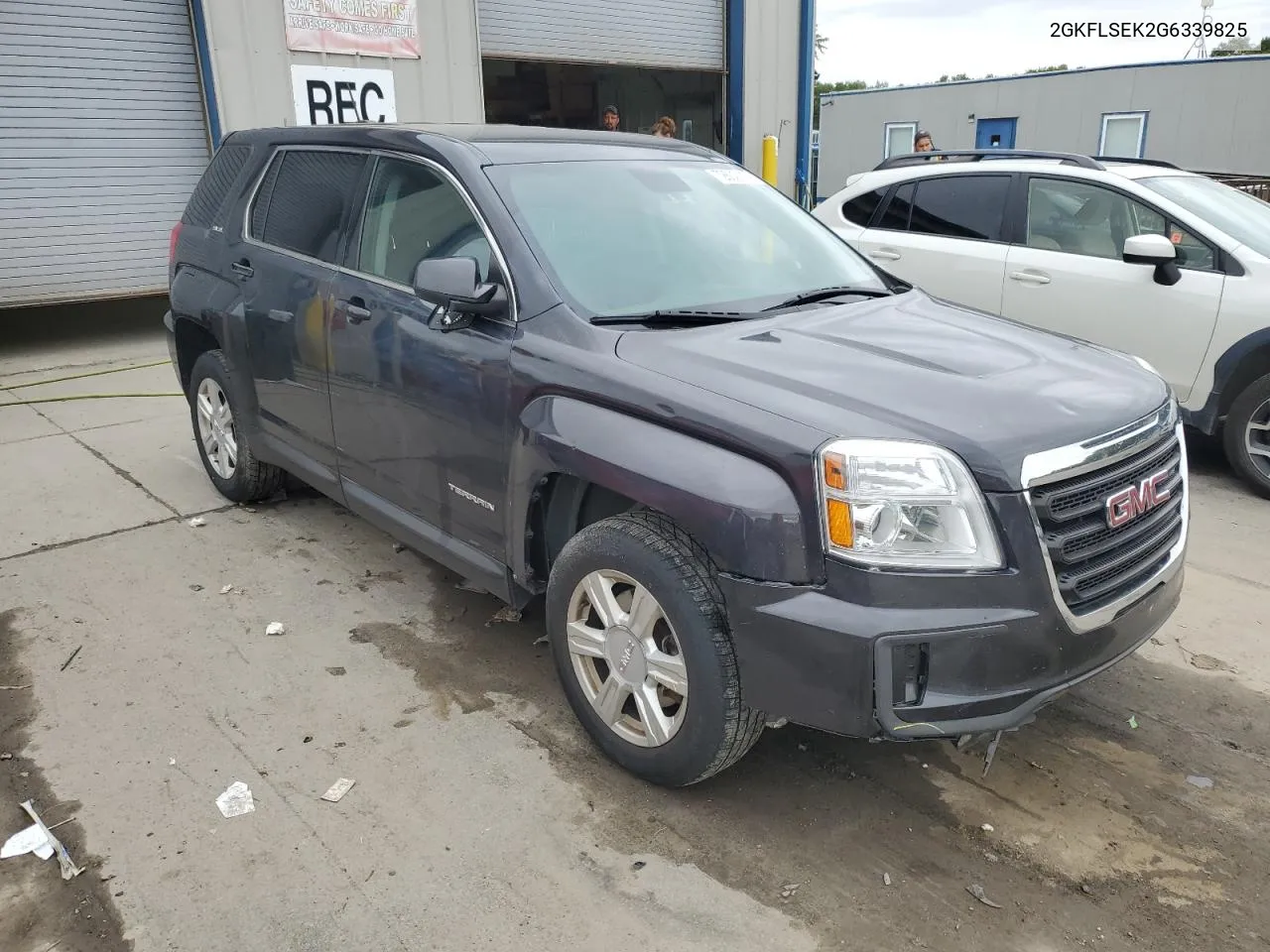 2GKFLSEK2G6339825 2016 GMC Terrain Sle