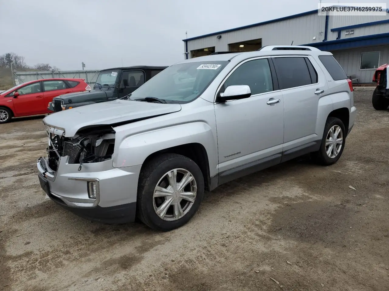 2GKFLUE37H6259975 2017 GMC Terrain Slt