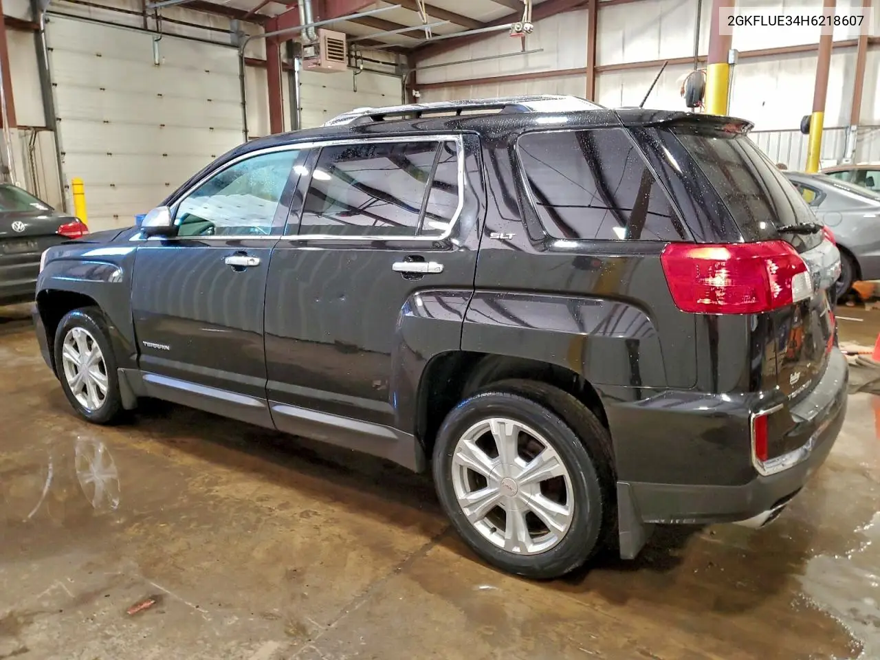 2GKFLUE34H6218607 2017 GMC Terrain Slt