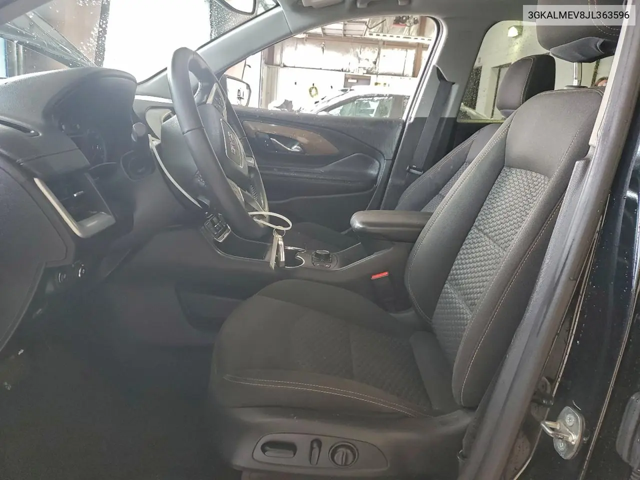 3GKALMEV8JL363596 2018 GMC Terrain Sle
