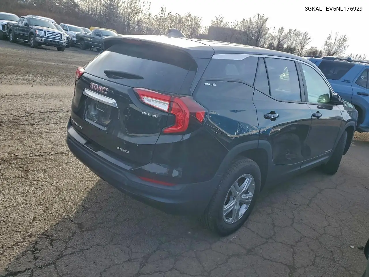 3GKALTEV5NL176929 2022 GMC Terrain Sle
