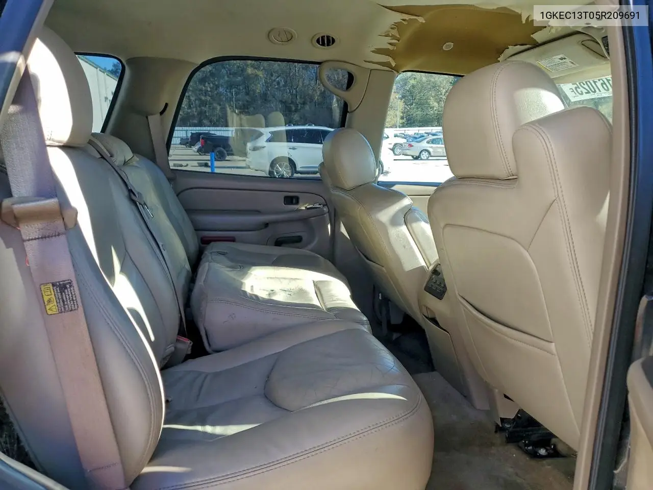 1GKEC13T05R209691 2005 GMC Yukon