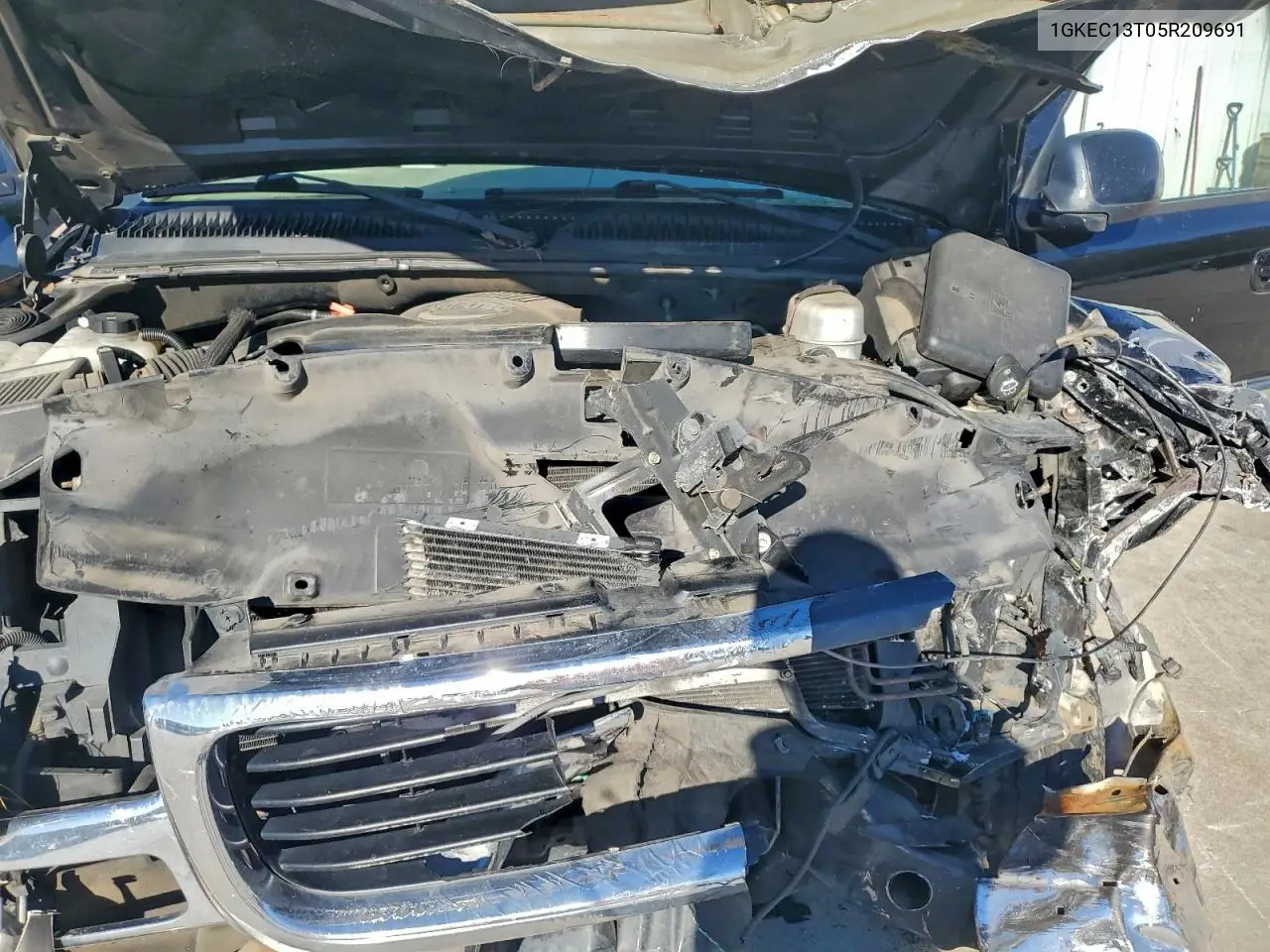 1GKEC13T05R209691 2005 GMC Yukon