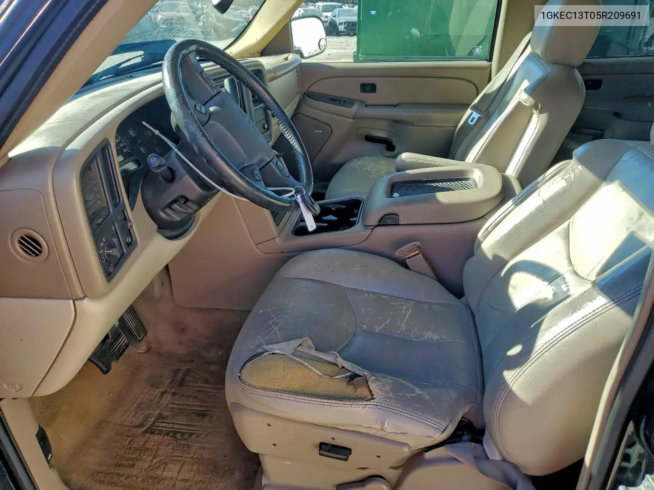 1GKEC13T05R209691 2005 GMC Yukon
