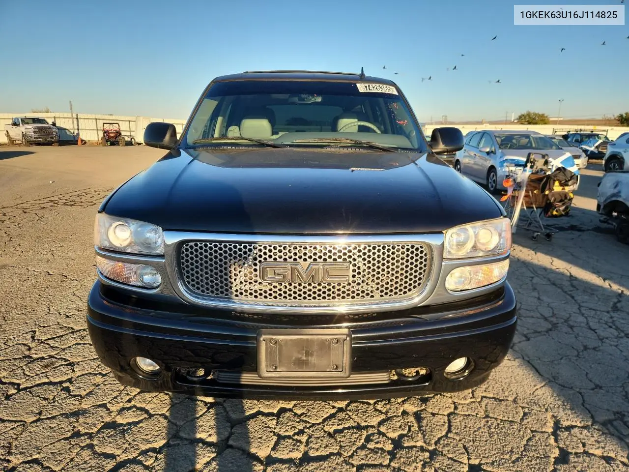 1GKEK63U16J114825 2006 GMC Yukon Denali