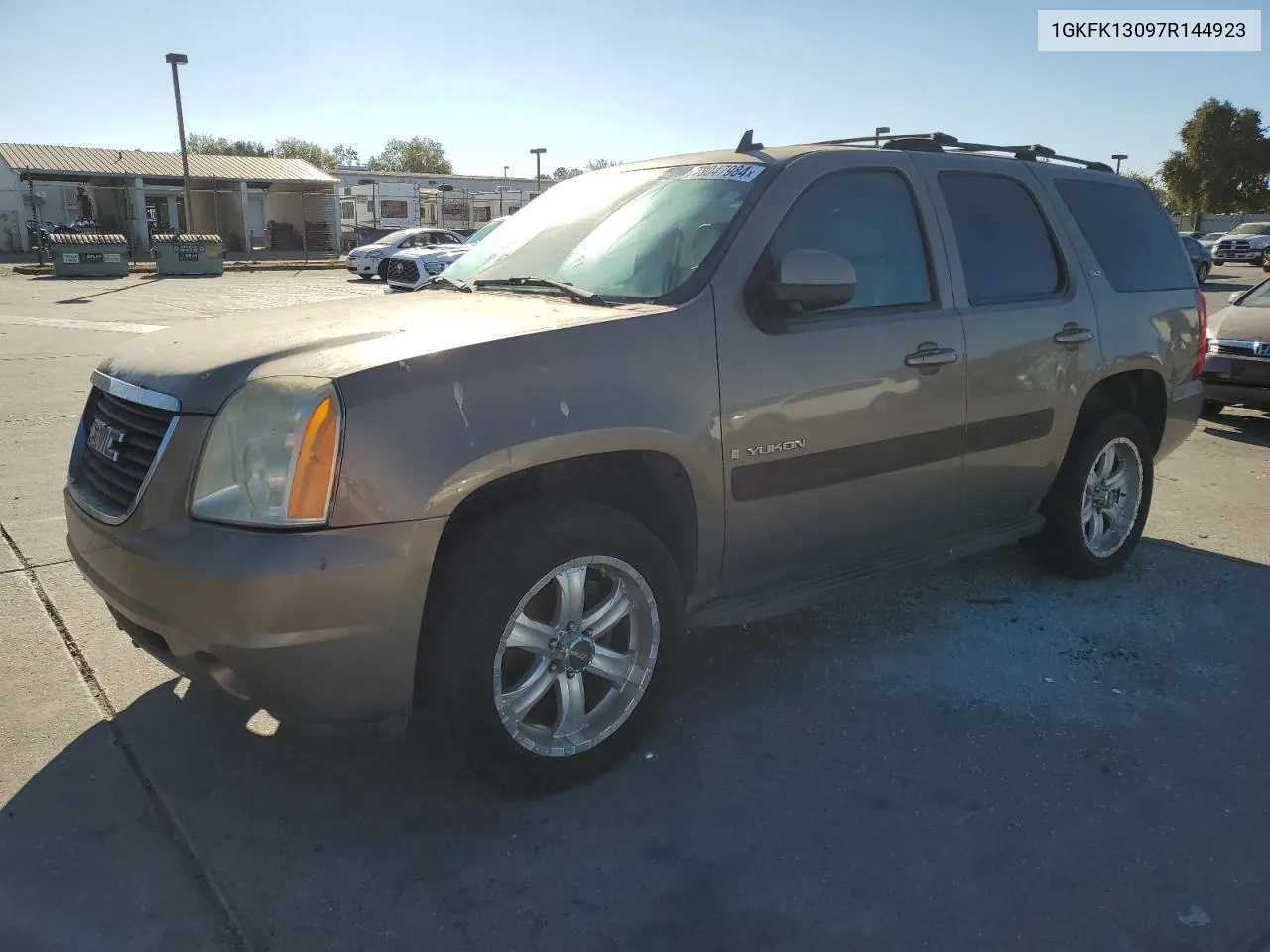 2007 GMC Yukon VIN: 1GKFK13097R144923 Lot: 73047984