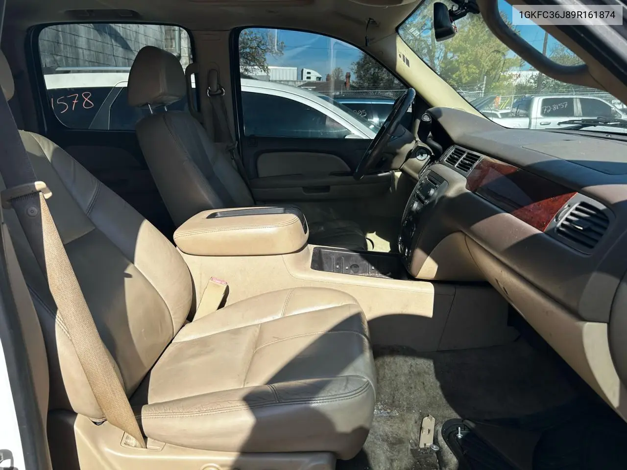 1GKFC36J89R161874 2009 GMC Yukon Xl C1500 Slt