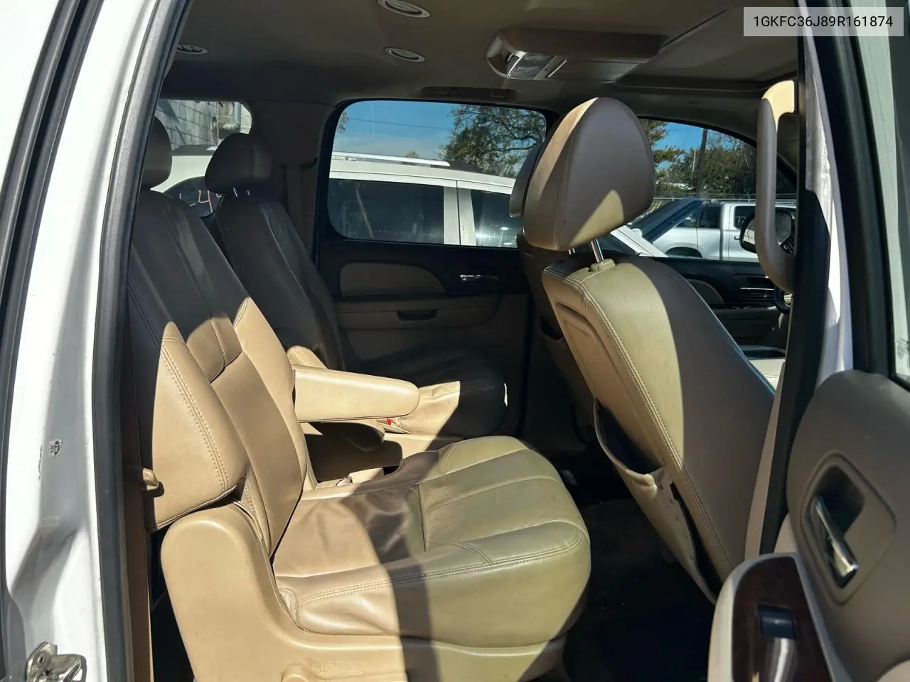 1GKFC36J89R161874 2009 GMC Yukon Xl C1500 Slt