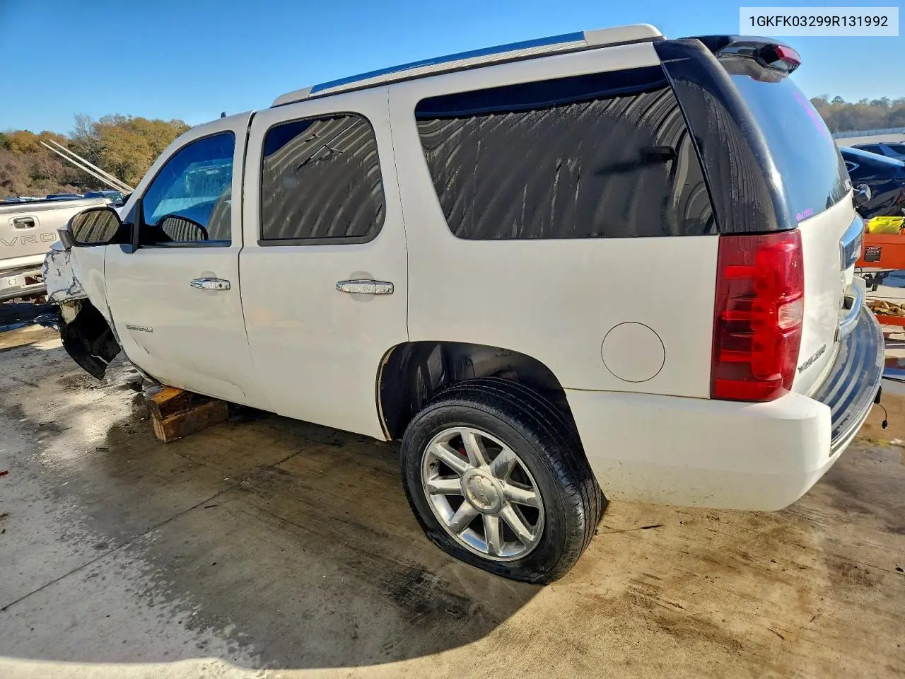 1GKFK03299R131992 2009 GMC Yukon Denali