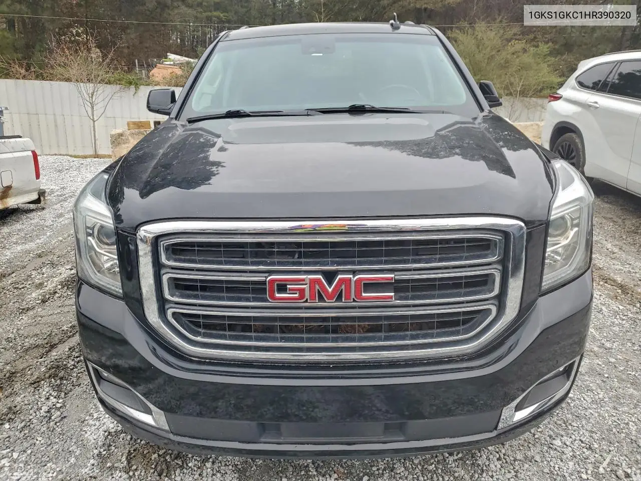 1GKS1GKC1HR390320 2017 GMC Yukon Xl C1500 Slt