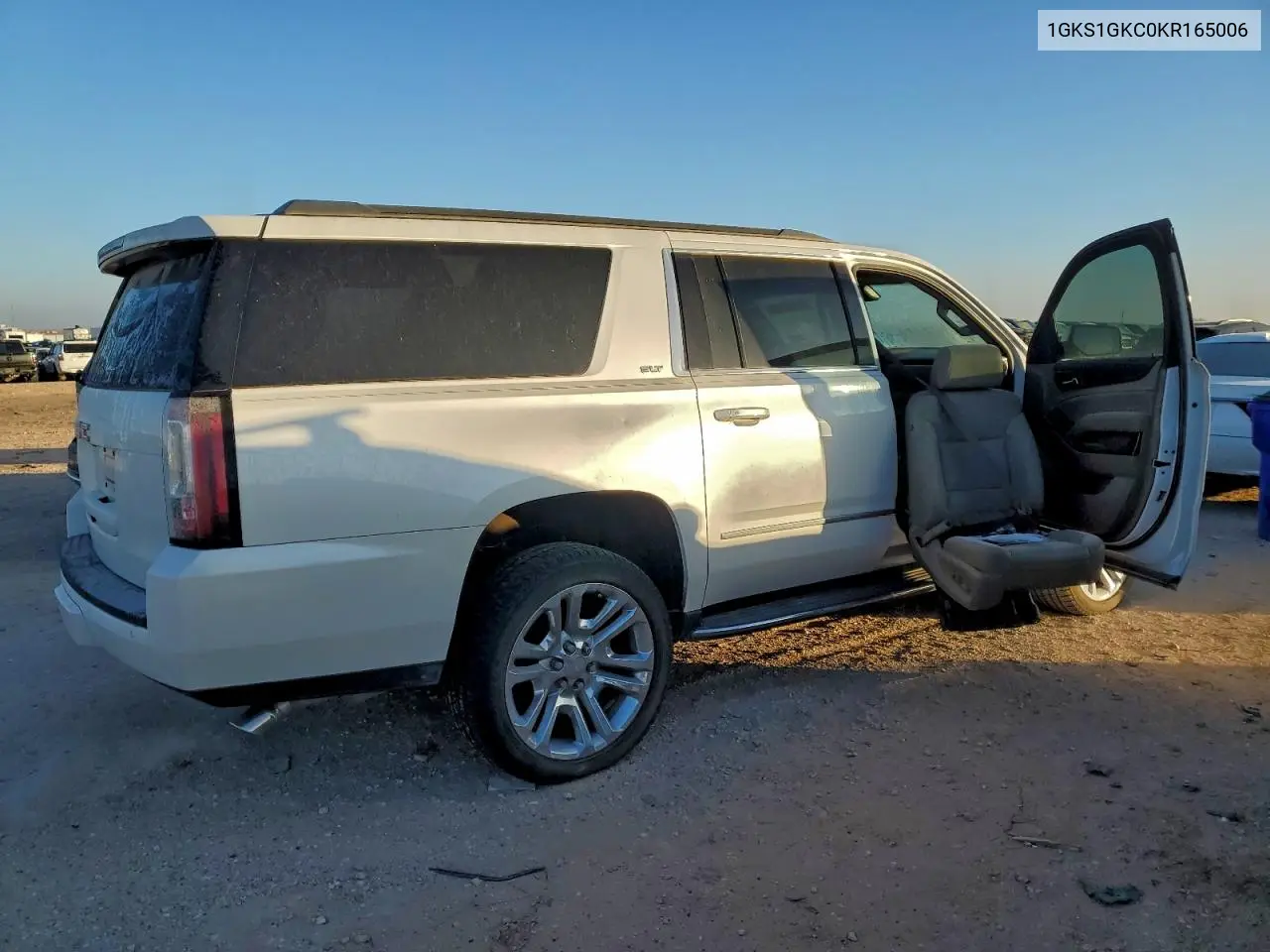 1GKS1GKC0KR165006 2019 GMC Yukon Xl C1500 Slt