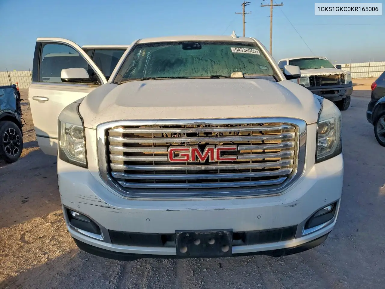 1GKS1GKC0KR165006 2019 GMC Yukon Xl C1500 Slt