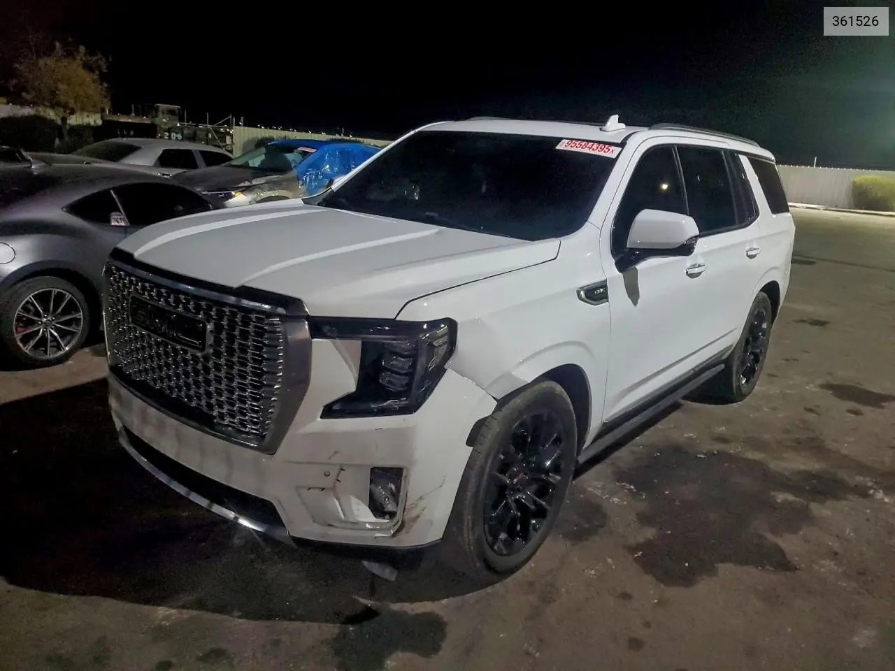 361526 2022 GMC Yukon Dena