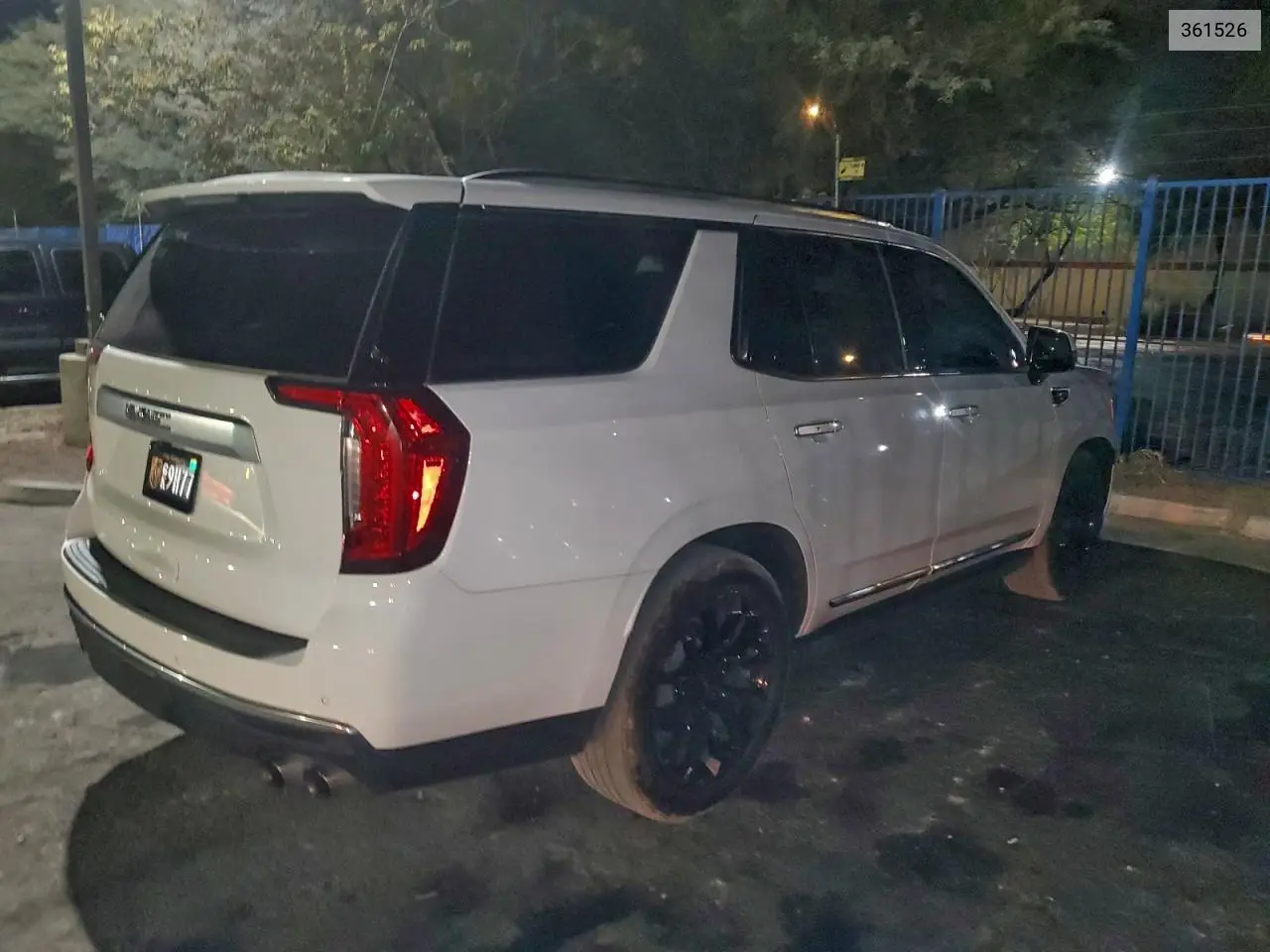 361526 2022 GMC Yukon Dena