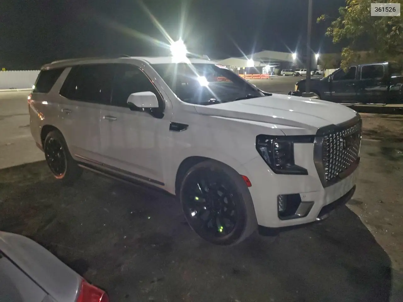 361526 2022 GMC Yukon Dena