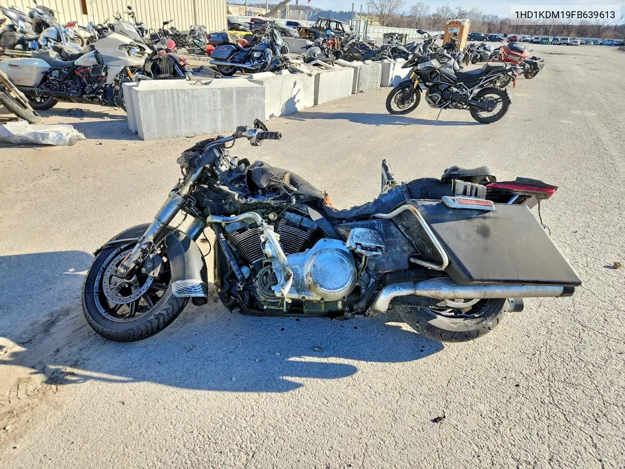 2015 Harley-Davidson Flhtcul Ultra Classic Low VIN: 1HD1KDM19FB639613 Lot: 78355925