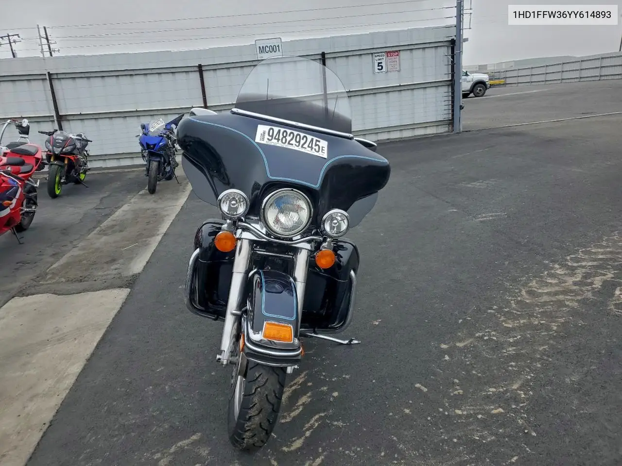 1HD1FFW36YY614893 2000 Harley-Davidson Flhtci