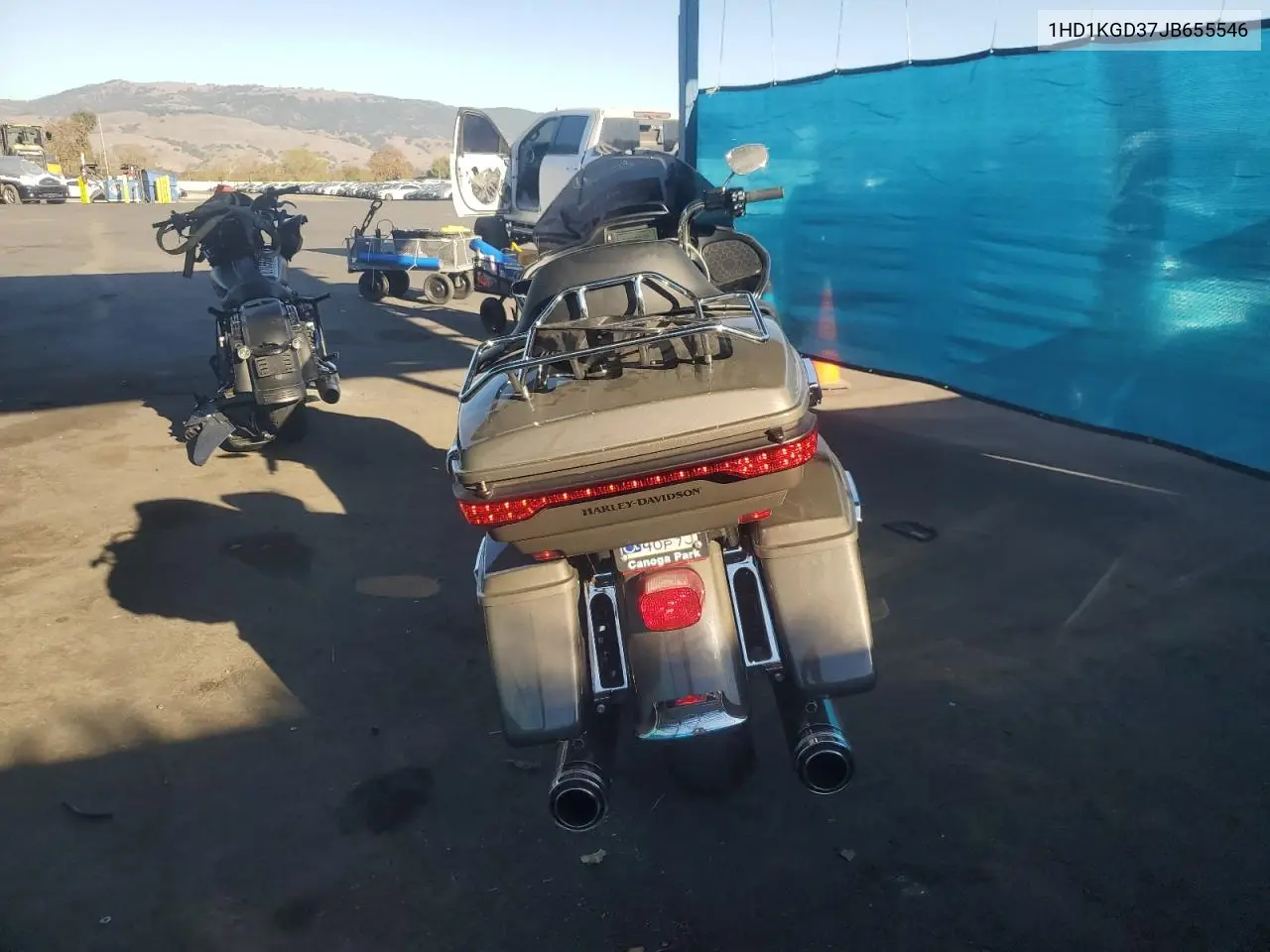 1HD1KGD37JB655546 2018 Harley-Davidson Fltru