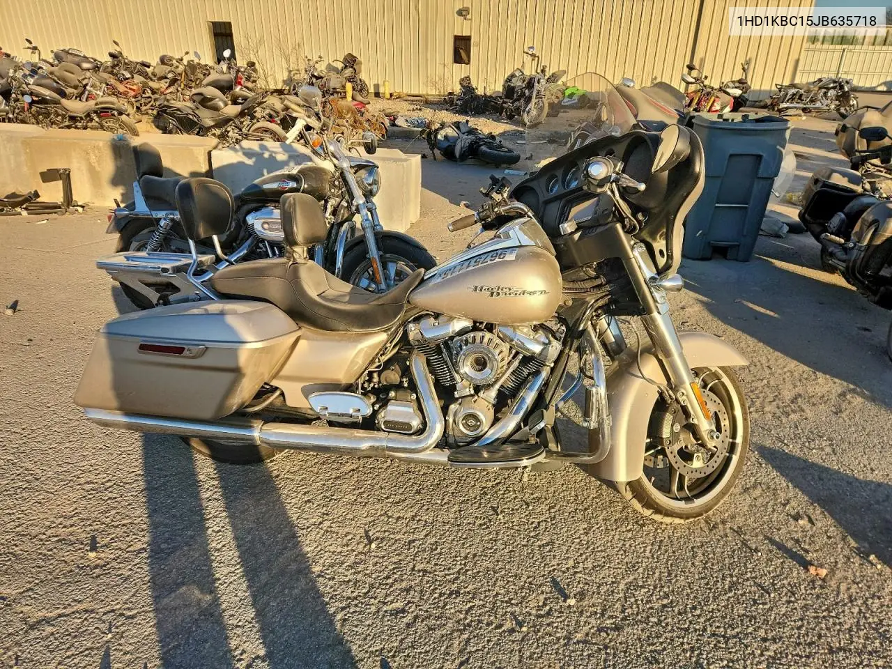 1HD1KBC15JB635718 2018 Harley-Davidson Flhx Street Glide