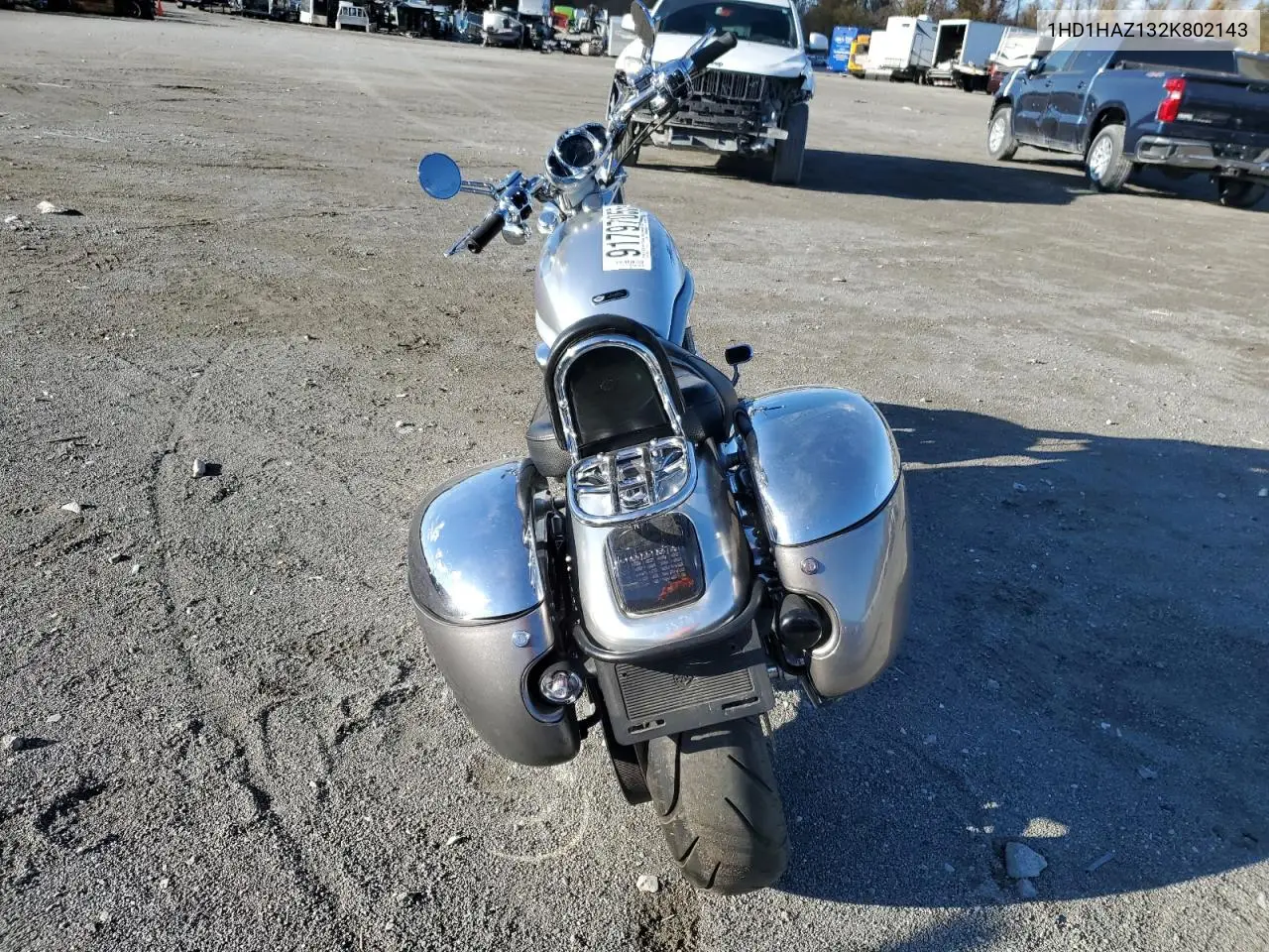 1HD1HAZ132K802143 2002 Harley-Davidson Vrsca
