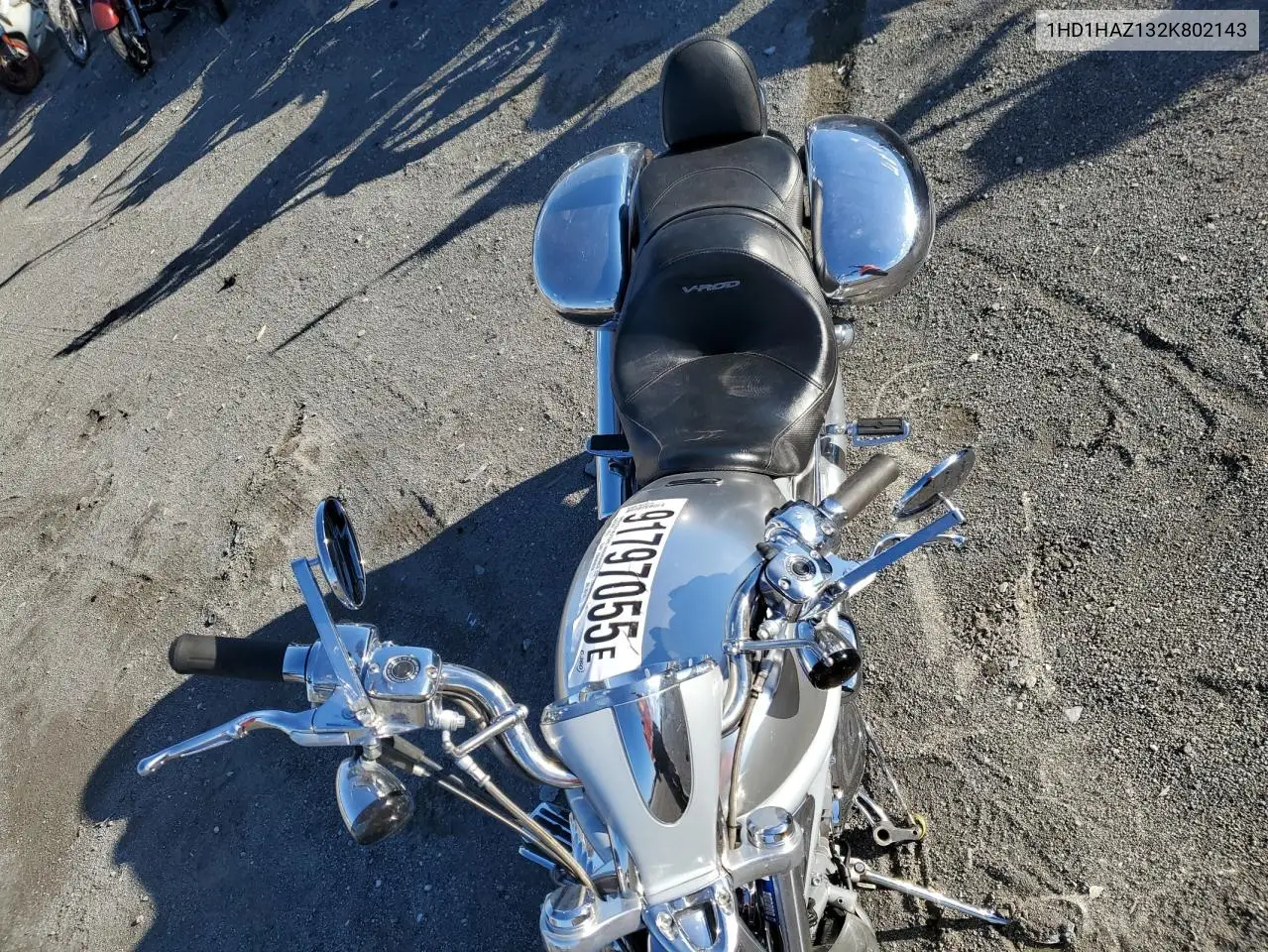 1HD1HAZ132K802143 2002 Harley-Davidson Vrsca
