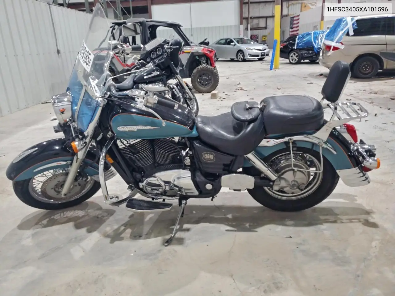 1HFSC3405XA101596 1999 Honda Vt1100 C3