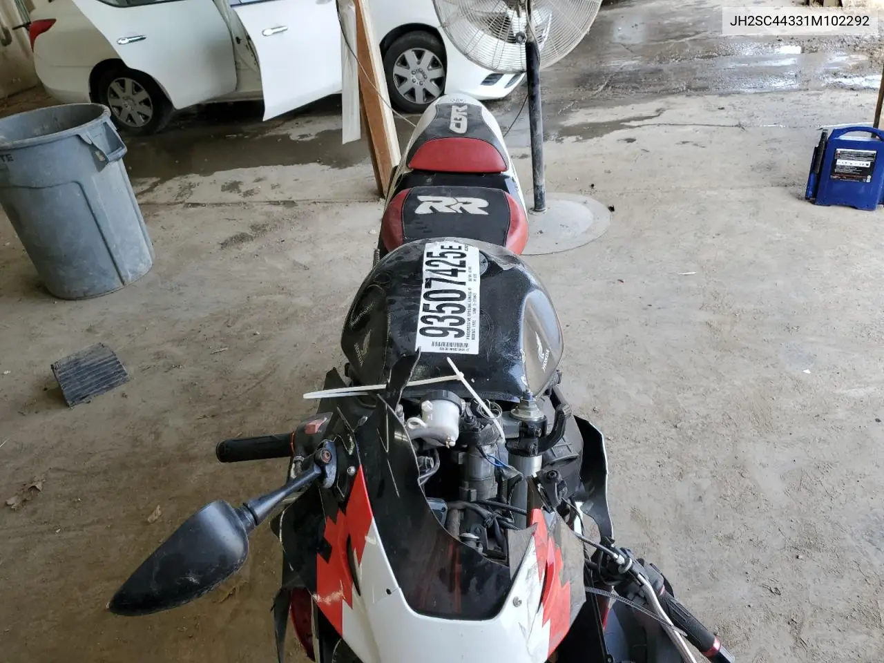 JH2SC44331M102292 2001 Honda Cbr900 Re