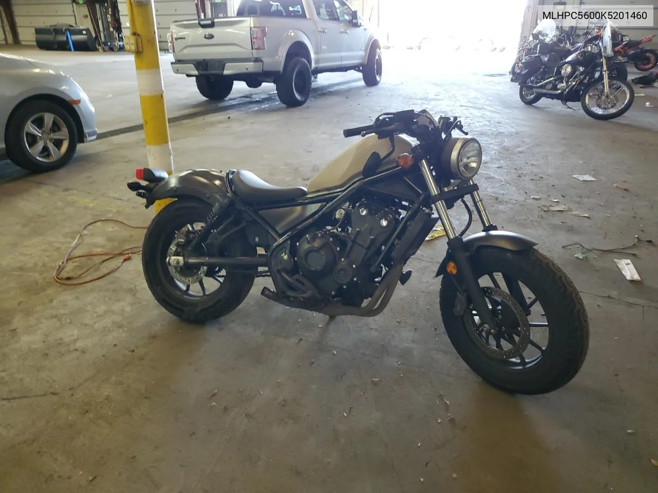 MLHPC5600K5201460 2019 Honda Cmx500