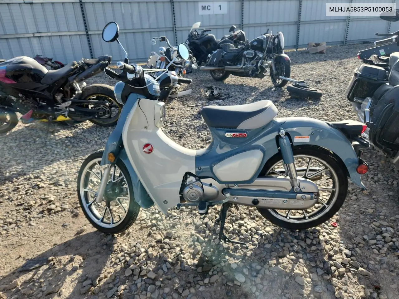 MLHJA5853P5100053 2023 Honda C125 A