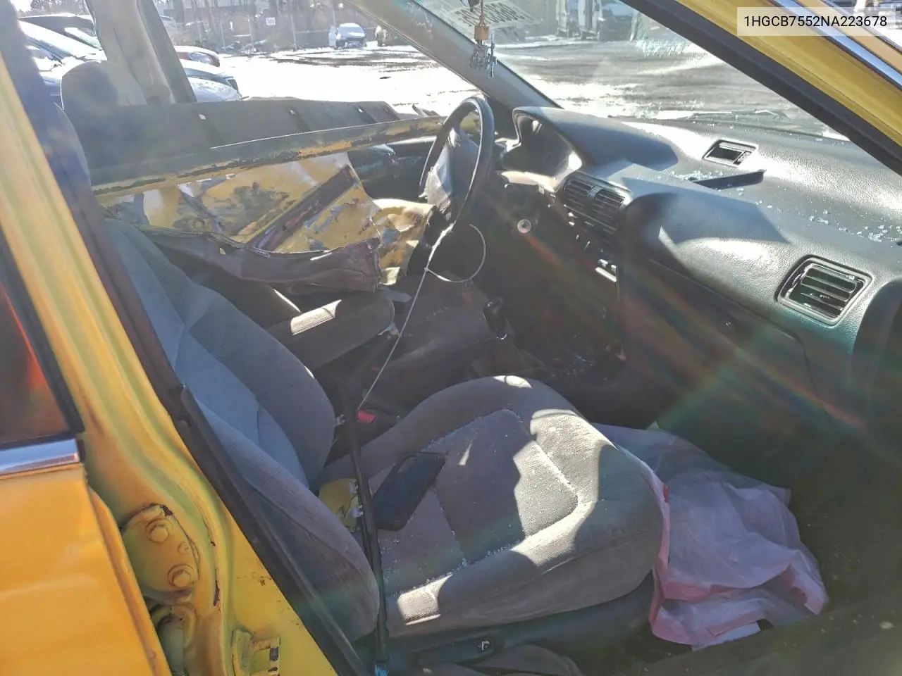 1HGCB7552NA223678 1992 Honda Accord Lx