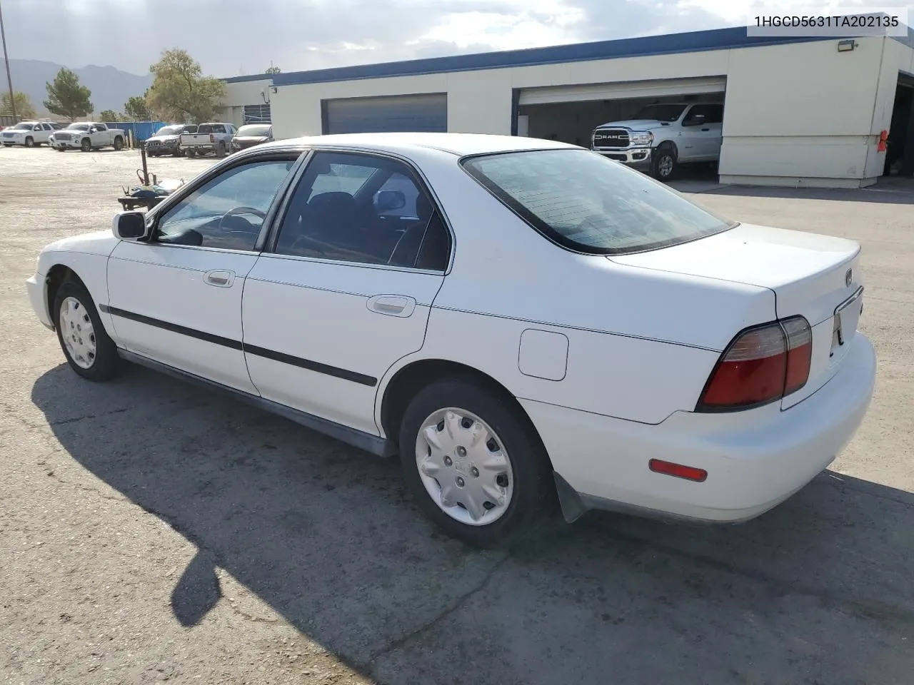 1996 Honda Accord Lx VIN: 1HGCD5631TA202135 Lot: 72423234