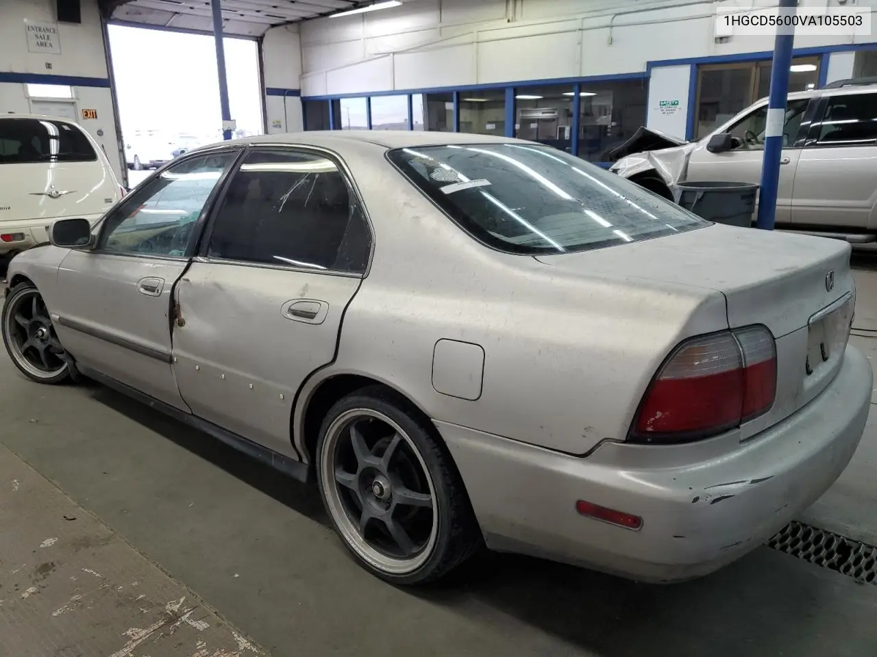 1HGCD5600VA105503 1997 Honda Accord Se