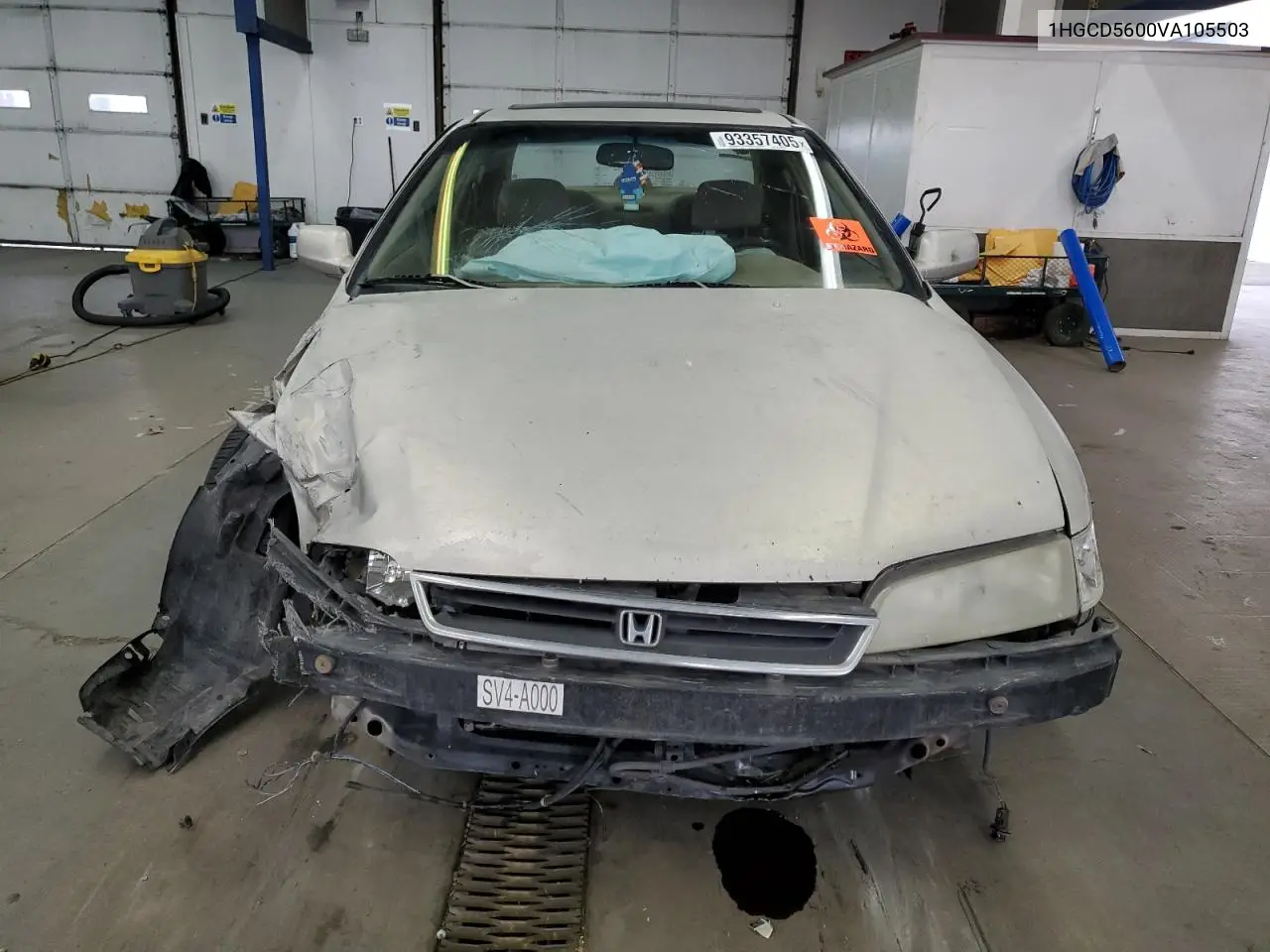 1HGCD5600VA105503 1997 Honda Accord Se