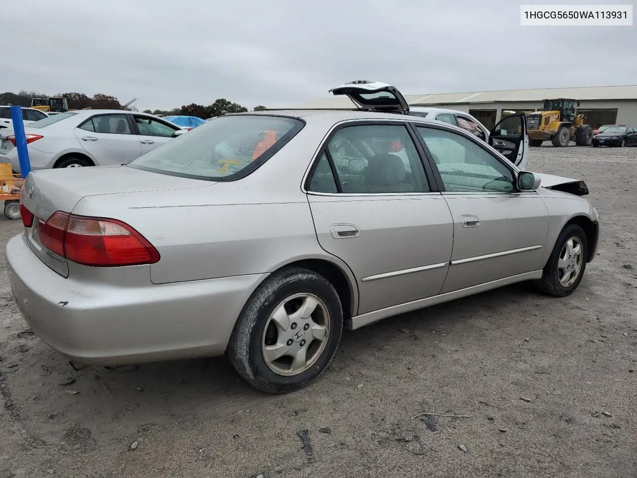 1HGCG5650WA113931 1998 Honda Accord Ex