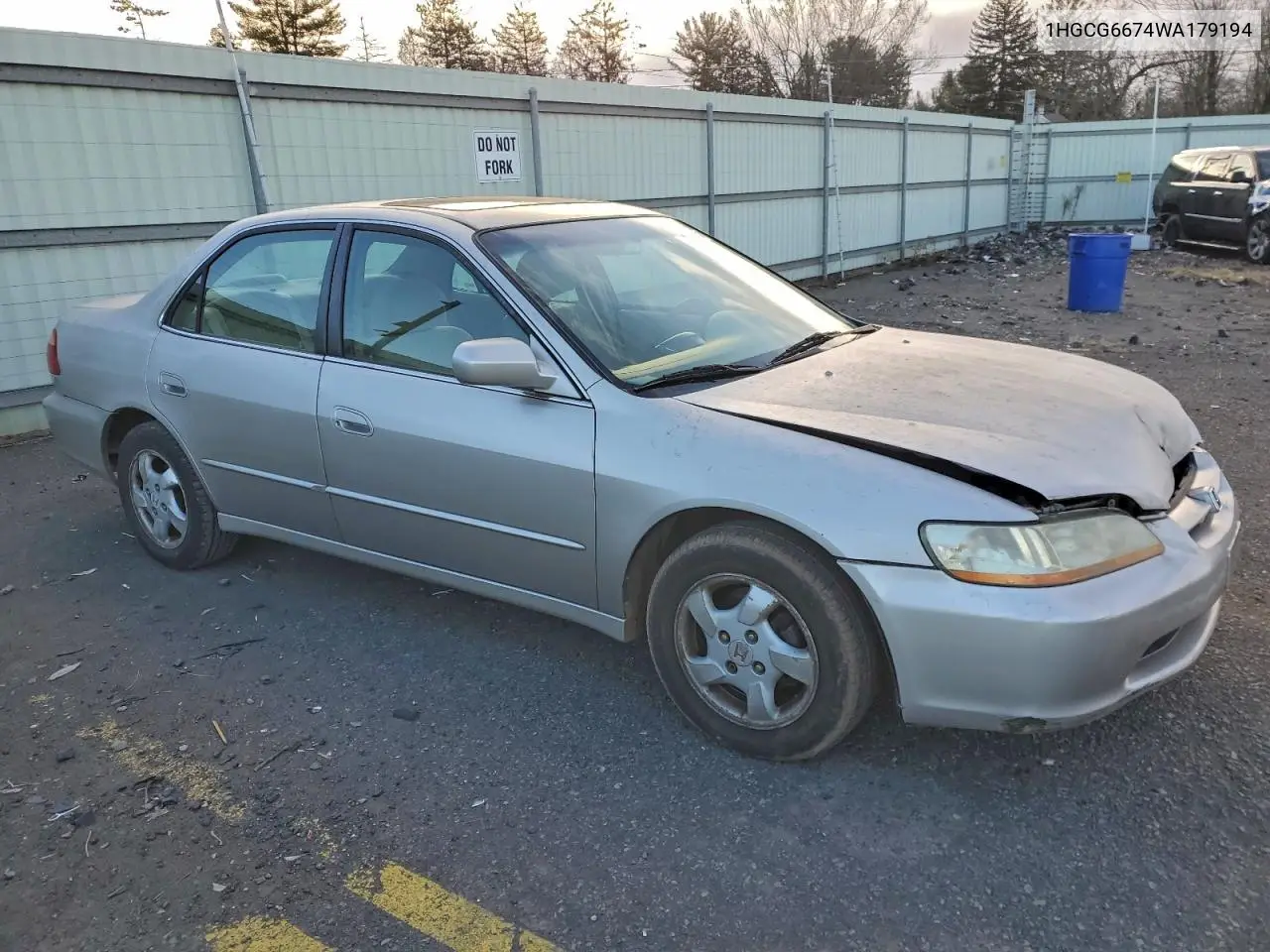 1HGCG6674WA179194 1998 Honda Accord Ex