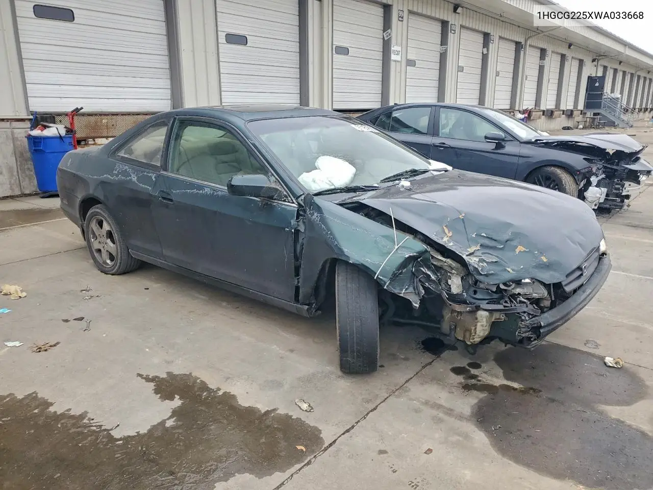1HGCG225XWA033668 1998 Honda Accord Ex