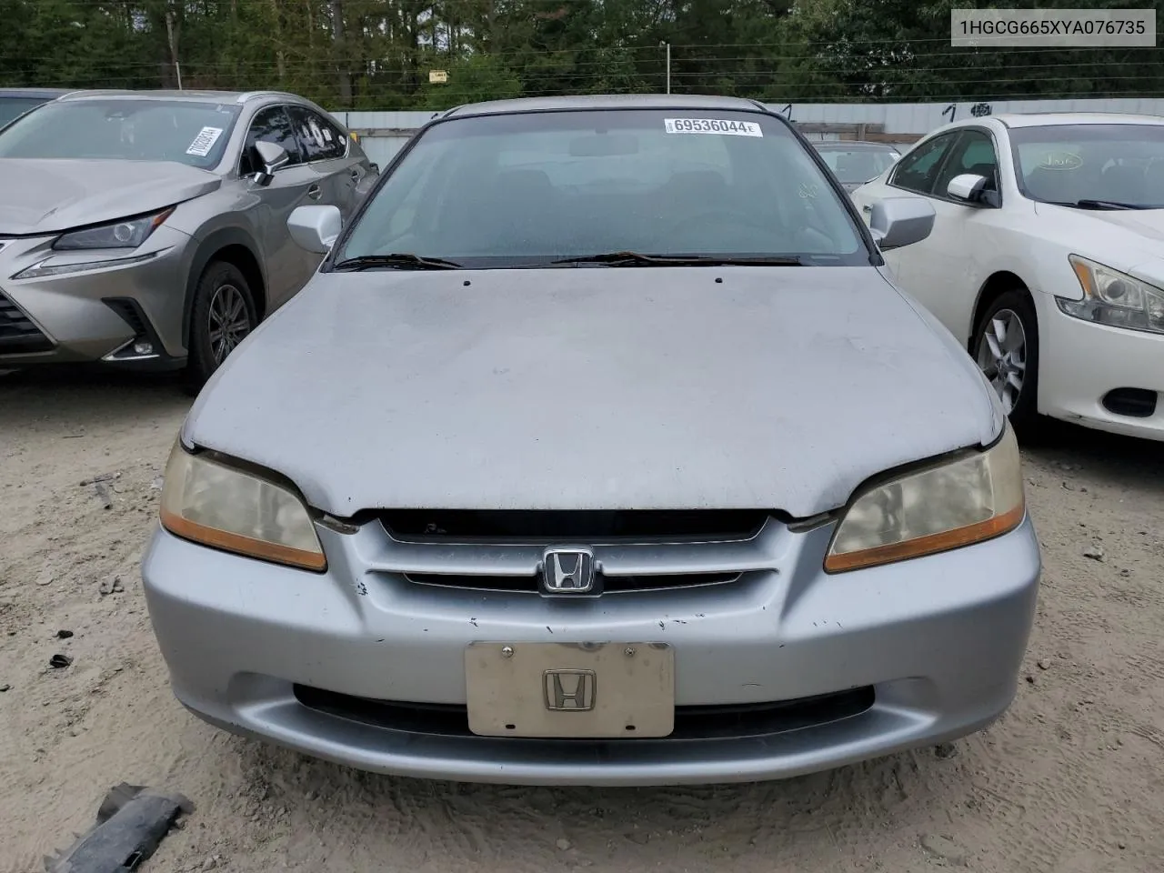 1HGCG665XYA076735 2000 Honda Accord Lx